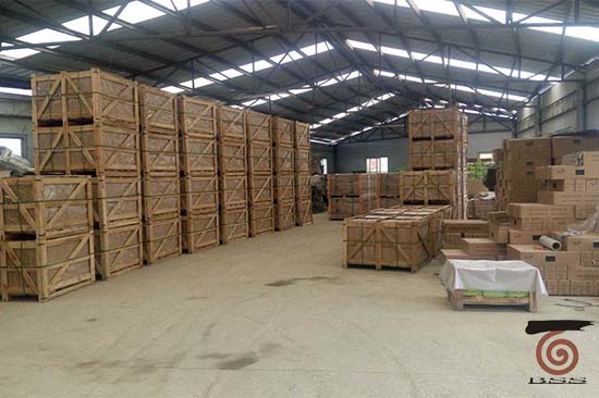 Flooring tiles